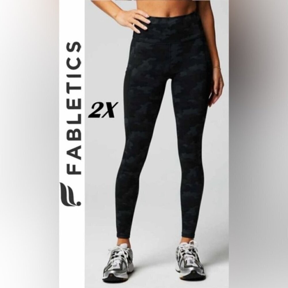 Fabletics - On-The-Go High-Waisted Legging - Tonal Camo. Size: 2X. NIB (1439)